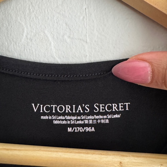 Victoria's Secret Black Sleeveless Dress - Picture 5 of 6